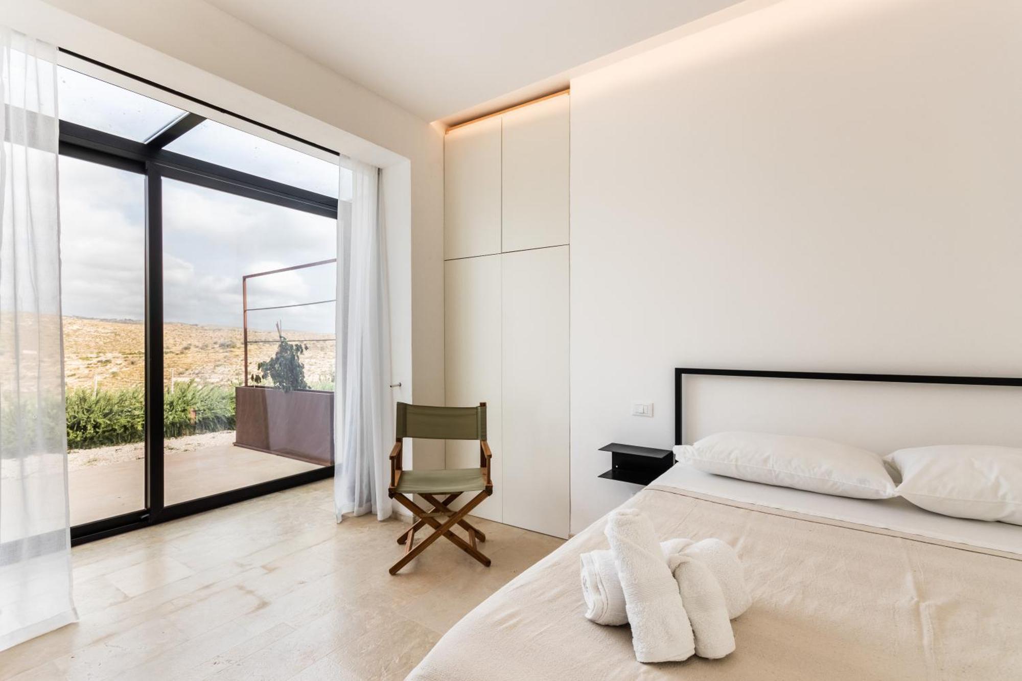Redimeti Villa Avola