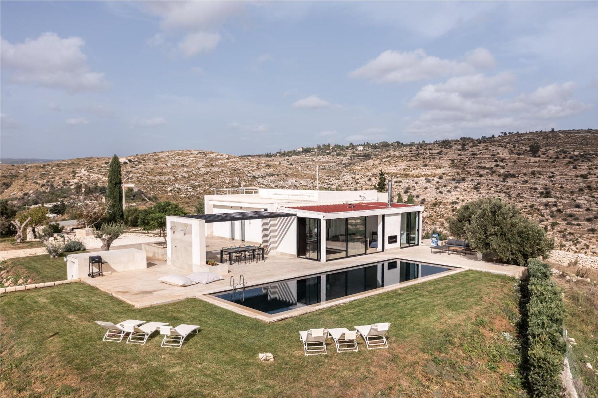 Redimeti Villa Avola