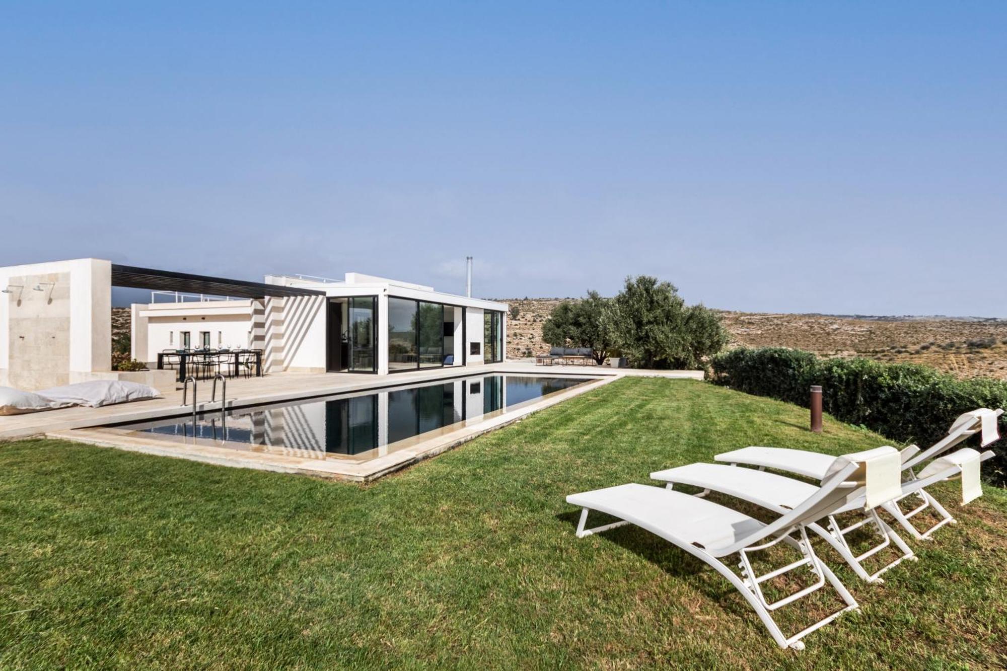 Villa Redimeti